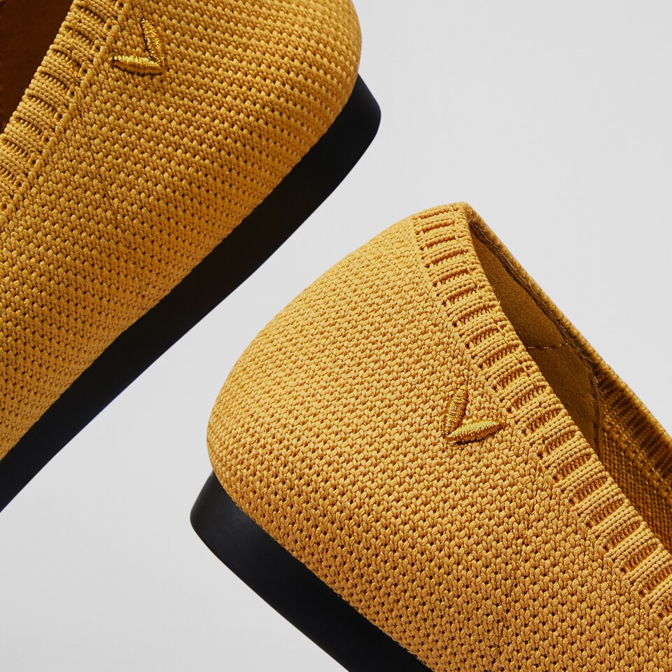 Aria5° Pointed Flats in Ginger Yellow-Sustainable & Washable | VIVAIA
