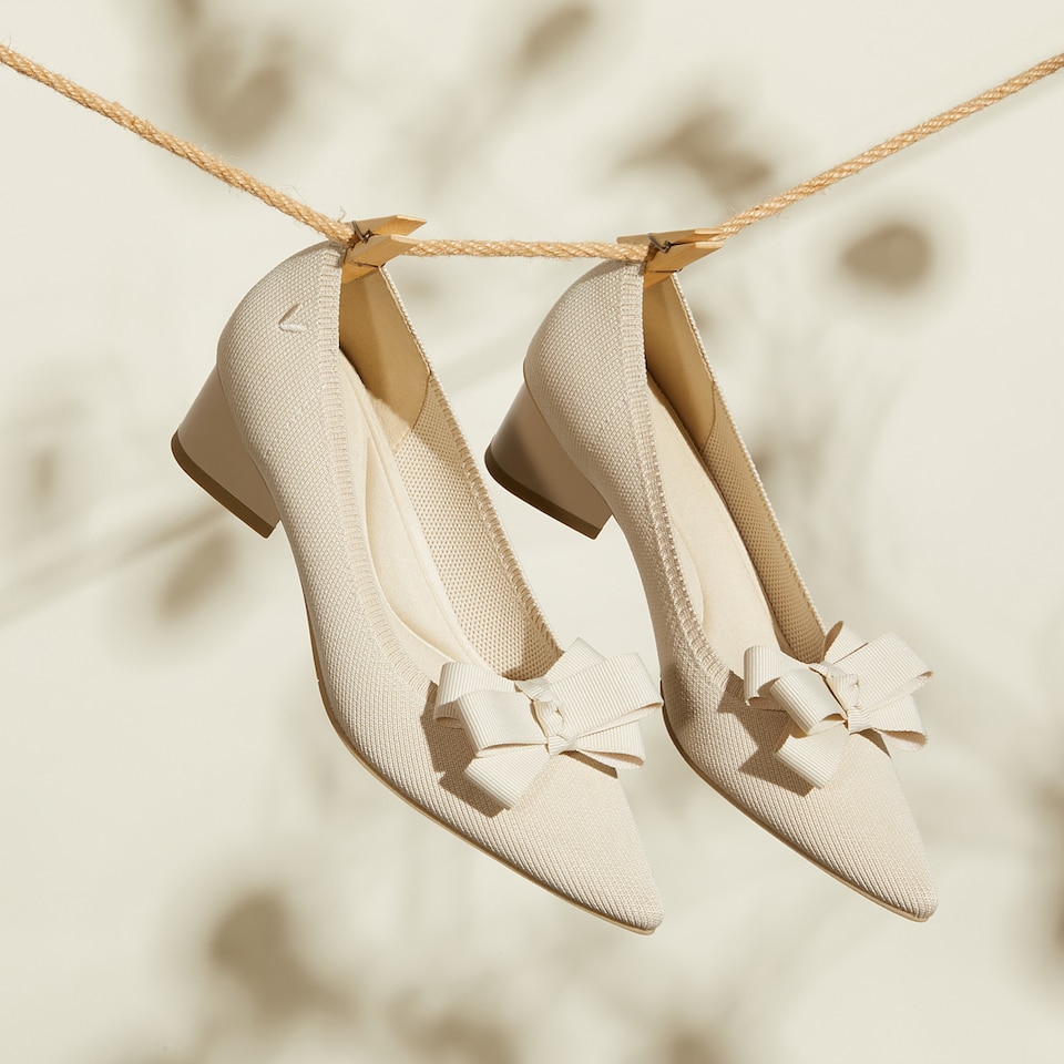 Tracy Pointed-Toe Chunky Washable Heels in Cream Ivory | VIVAIA