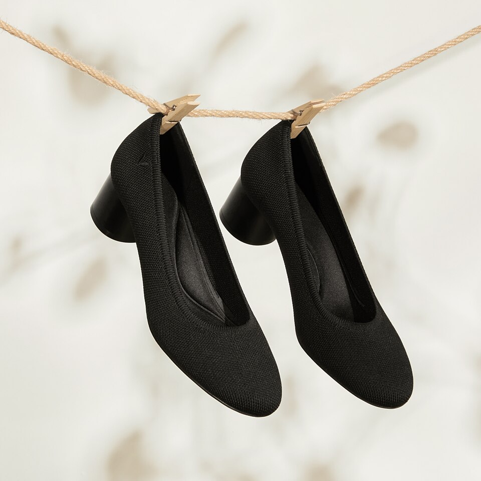 Elvia Women Round Toe Heels Solid Black-Versatile & Glamorous | VIVAIA