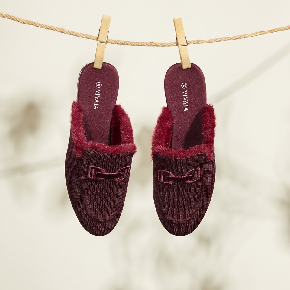 Erica Round-toe Fluffy Mules in Bordeaux Red-Sustainable & Stylish | VIVAIA