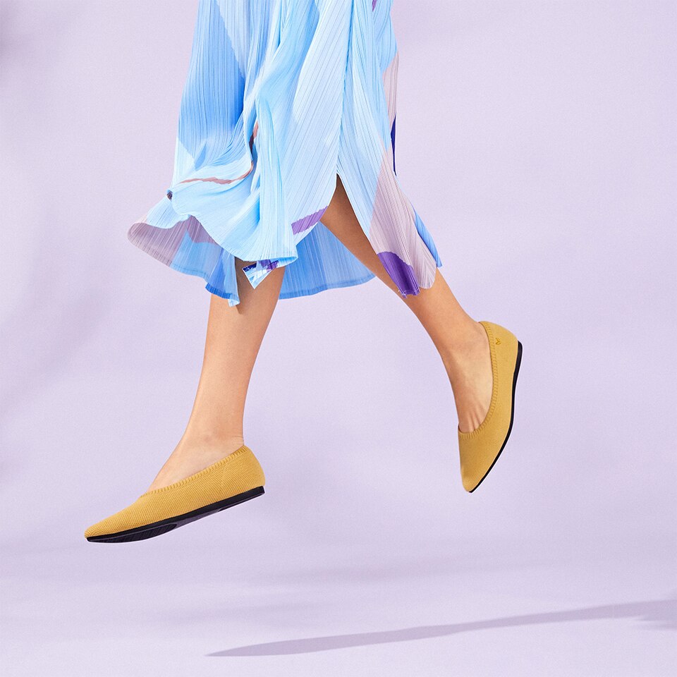 Aria5° Pointed Flats in Ginger Yellow-Sustainable & Washable | VIVAIA
