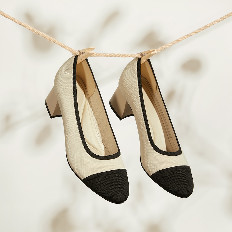 Julie Round-Toe Chunky Heels Black White-Washable & Comfortable | VIVAIA