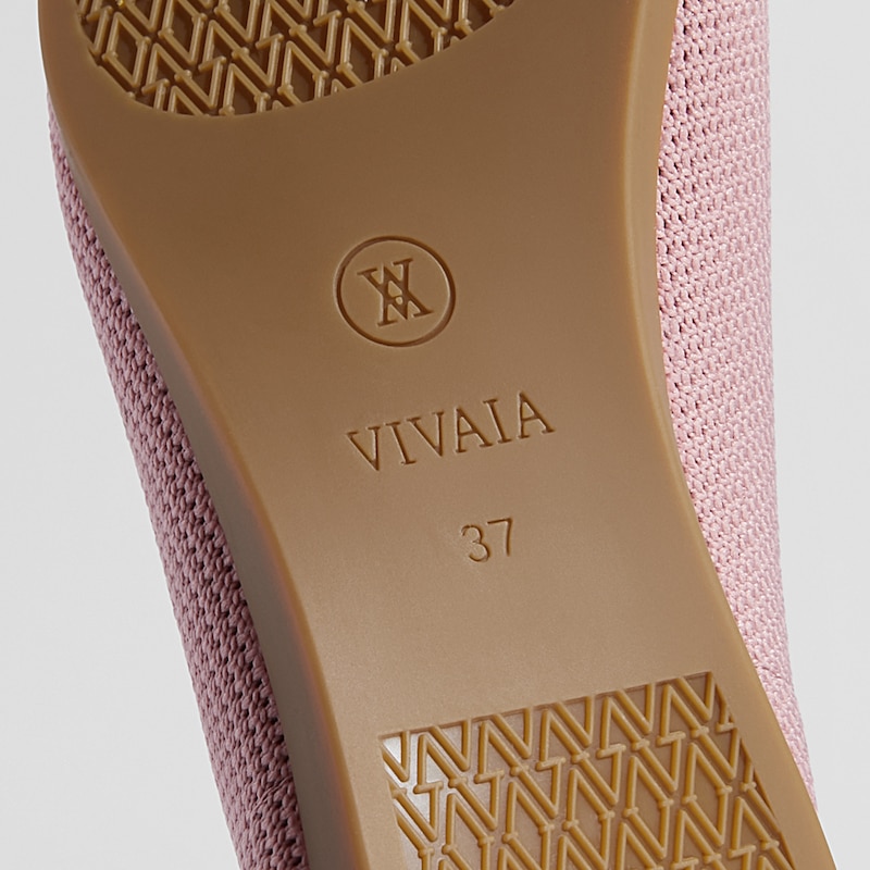 Aria5° Comfortable Pointy Flats in Pale Blush-Sustainable & Washable Shoes | VIVAIA