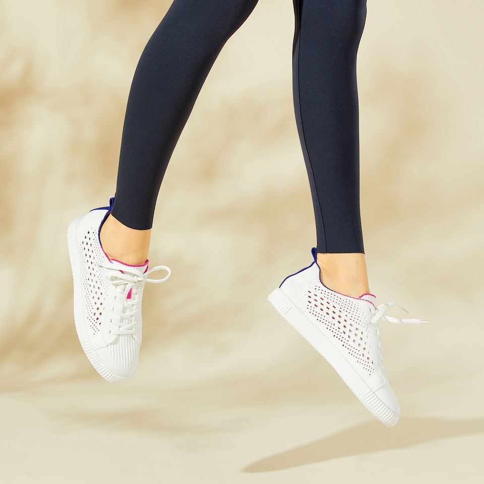 Polly Round-toe Sneakers in White Blue-Sustainable & Washable | VIVAIA