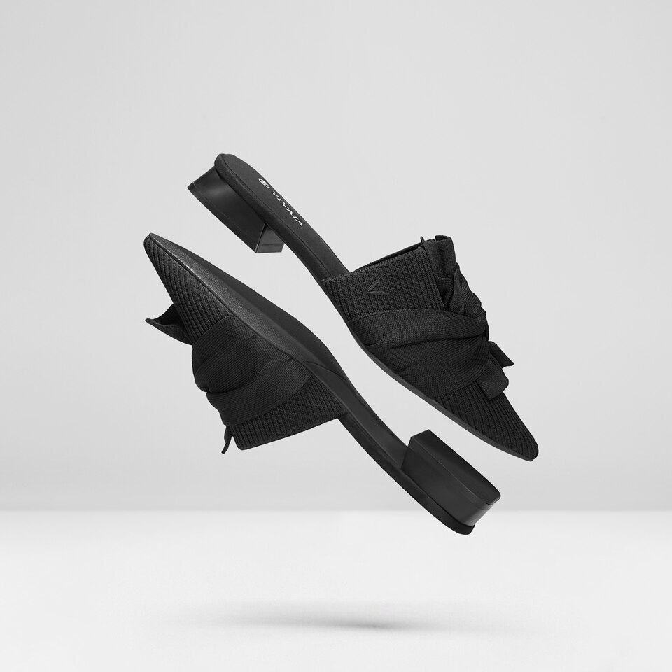 Yaffa Pointed-Toe Knot Mules in Black-Sustainable & Style Shoes | VIVAIA