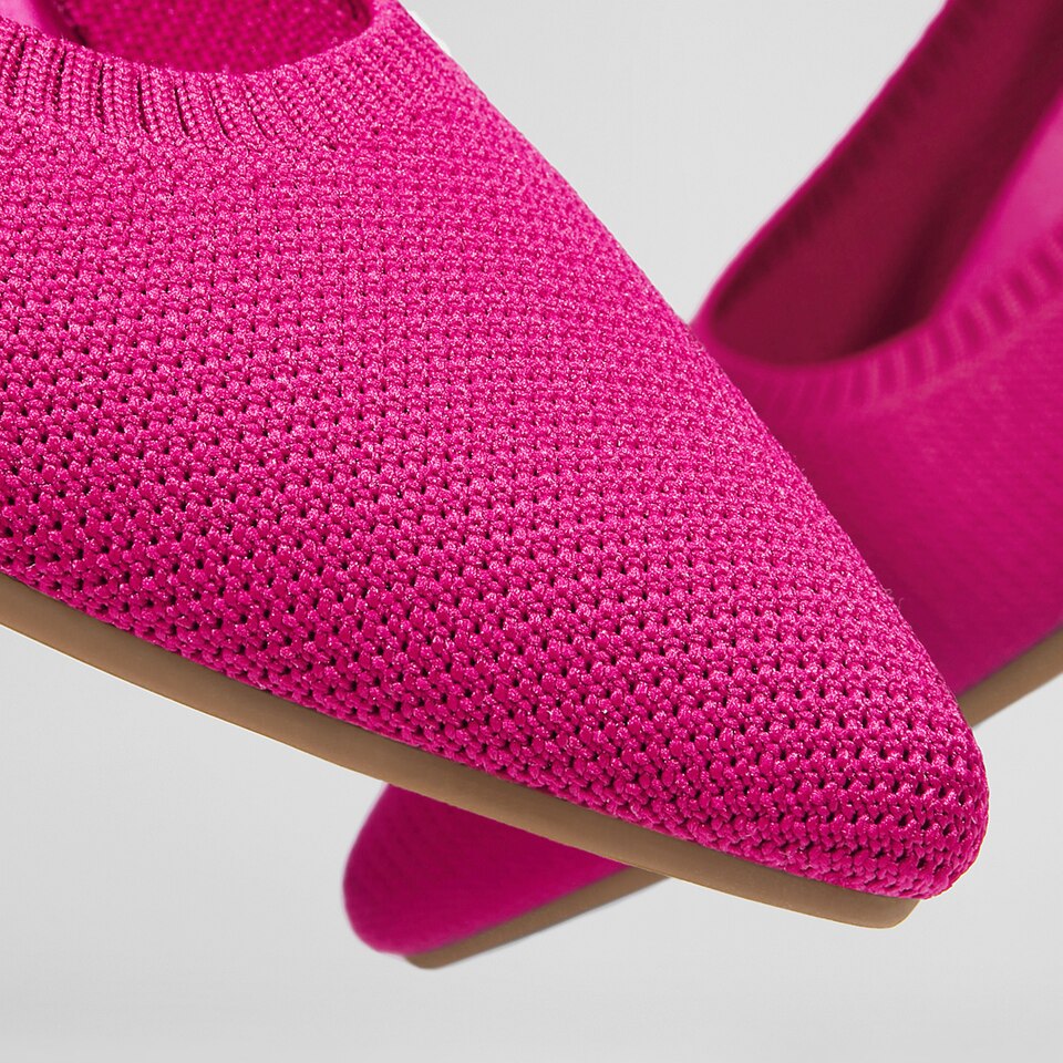 Aria5° Comfortable Pointedtoe Ballet Flats in Rose RedSustainable