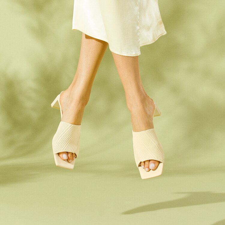 Jade Square-toe Heeled Sandals in Deep Ebony-Sustainable Shoes | VIVAIA