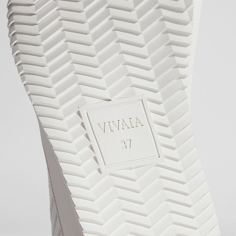 Hedy Round-toe Sneakers in White Whisper-Sustainable & Washable | VIVAIA