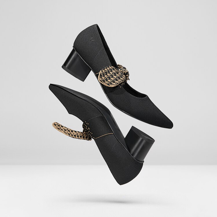 Aurora Pointy Heels in Black | Women's Sustainable Shoes | VIVAIA