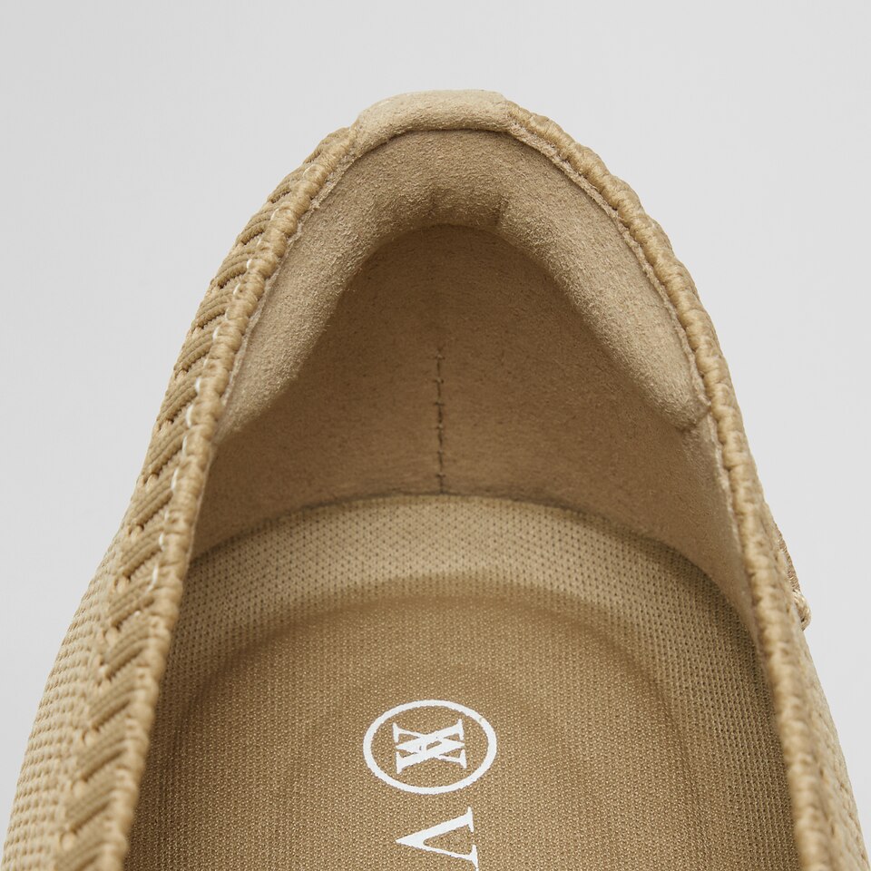Aria5° Women Pointy Flats in Nude Peach-Sustainable & Washable | VIVAIA