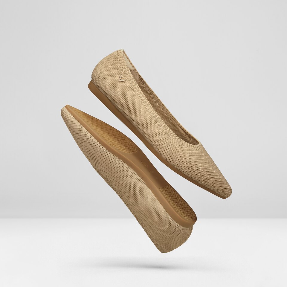 Aria5° Women Pointy Flats in Nude Peach-Sustainable & Washable | VIVAIA