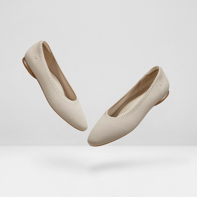 Tamia Round-Toe Ballet Women's Comfortable Flats in Almond | VIVAIA