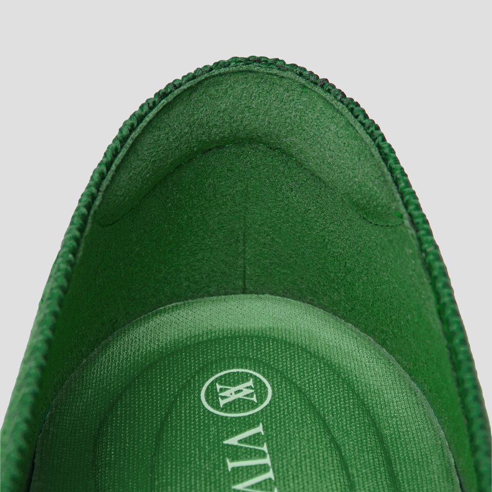Aria5° Comfortable Women Pointy Flats in Forest Green | VIVAIA