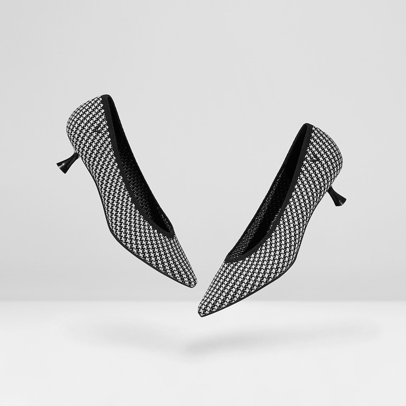 Stella Pointed-Toe Everyday Kitten Heels | VIVAIA