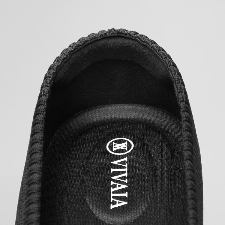 Tamia 2.0 Comfortable Round-Toe Ballet Flats in Laura-Black With Satin Stripes | VIVAIA