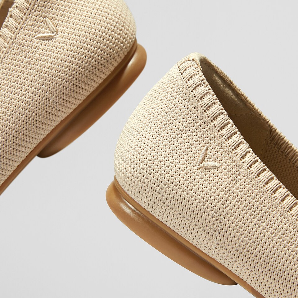 Tamia 2.0 Comfortable Round-Toe Ballet Flats in Laura-Cream Ivory With Satin Stripes | VIVAIA