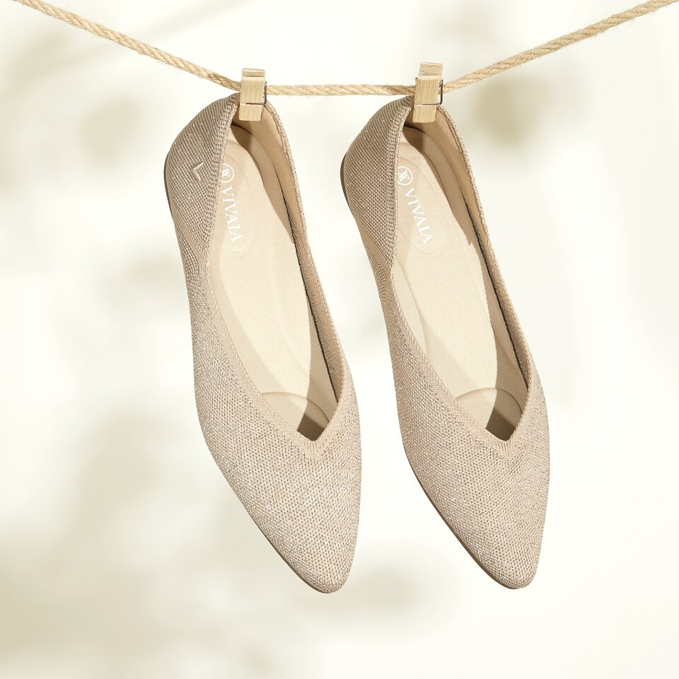 Vienna Pointed-Toe V-Cut Flats in Golden Almond-Sustainable&Washable | VIVAIA