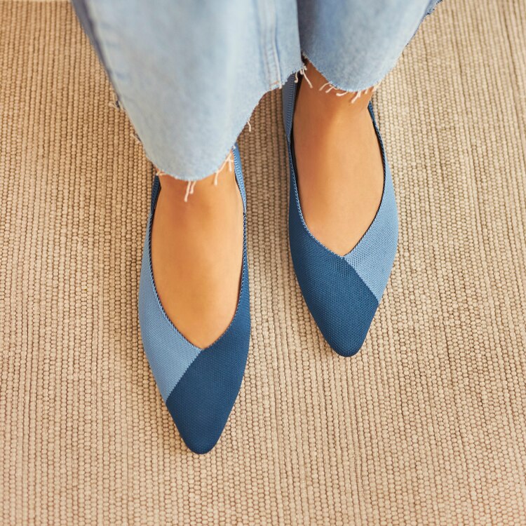 Valencia Pointed-Toe V-Cut Flats in Cornflower Ocean-Sustainable&Washable | VIVAIA