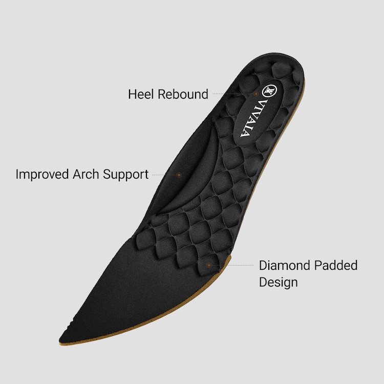 Aria Pointed-Toe Wedge in Black-Sustainable & Washable | VIVAIA