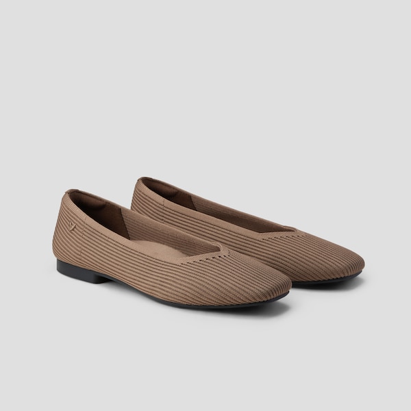 Square-Toe V-Cut Flats (Margot 2.0)