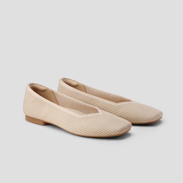 Square-Toe V-Cut Flats (Margot 2.0)