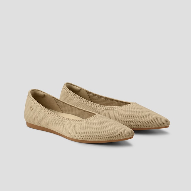 Pointed-Toe Ballet Flats (Aria 5°)