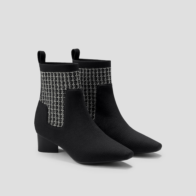 Small Square-Toe Water-Repellent Boots (Theresa)