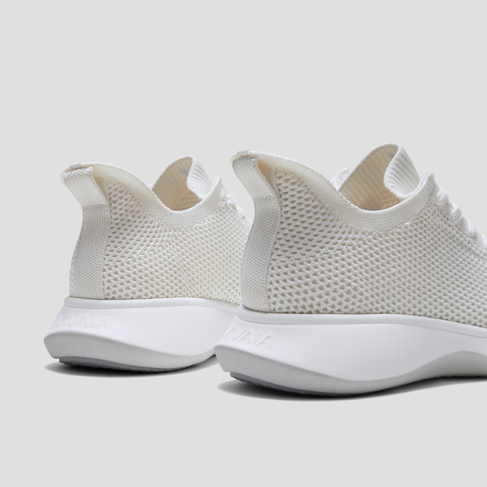 Unisex Sneaker Sliders (Urban) - Mesh, White, EU39 | VIVAIA