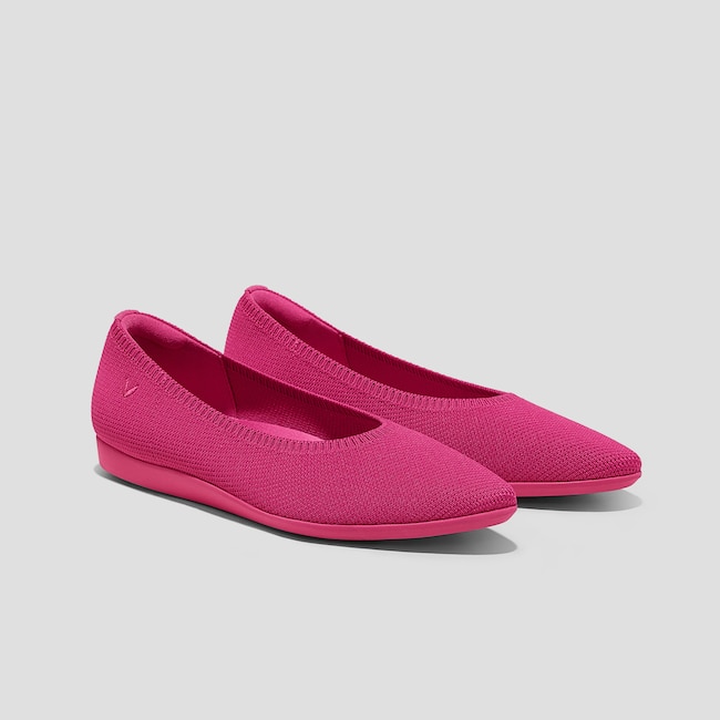 Lightweight Pointed-Ballet Flats (Aria Walker)