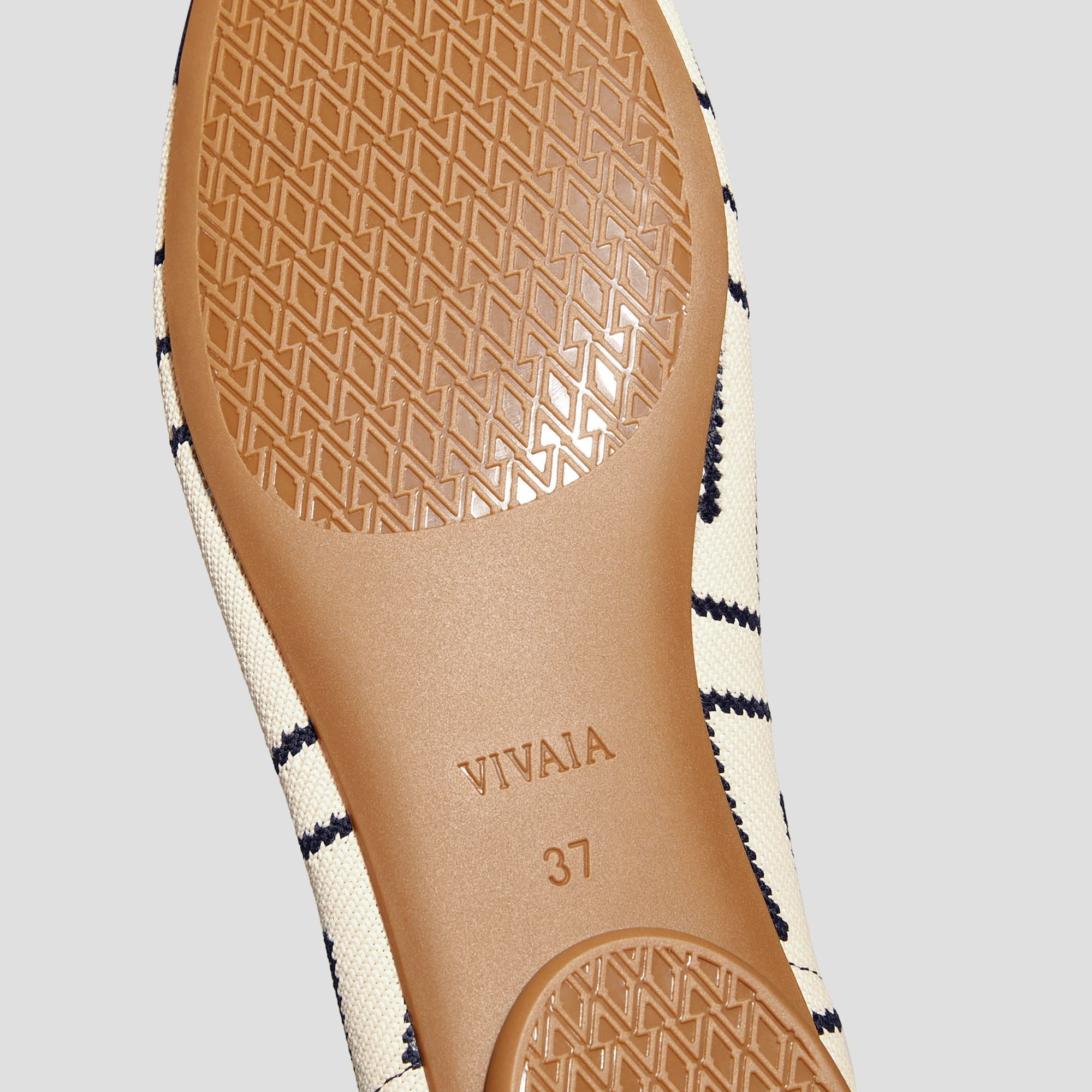 Almond-Toe Bow Flats (Tiana), Cream Ivory, EU35 | VIVAIA