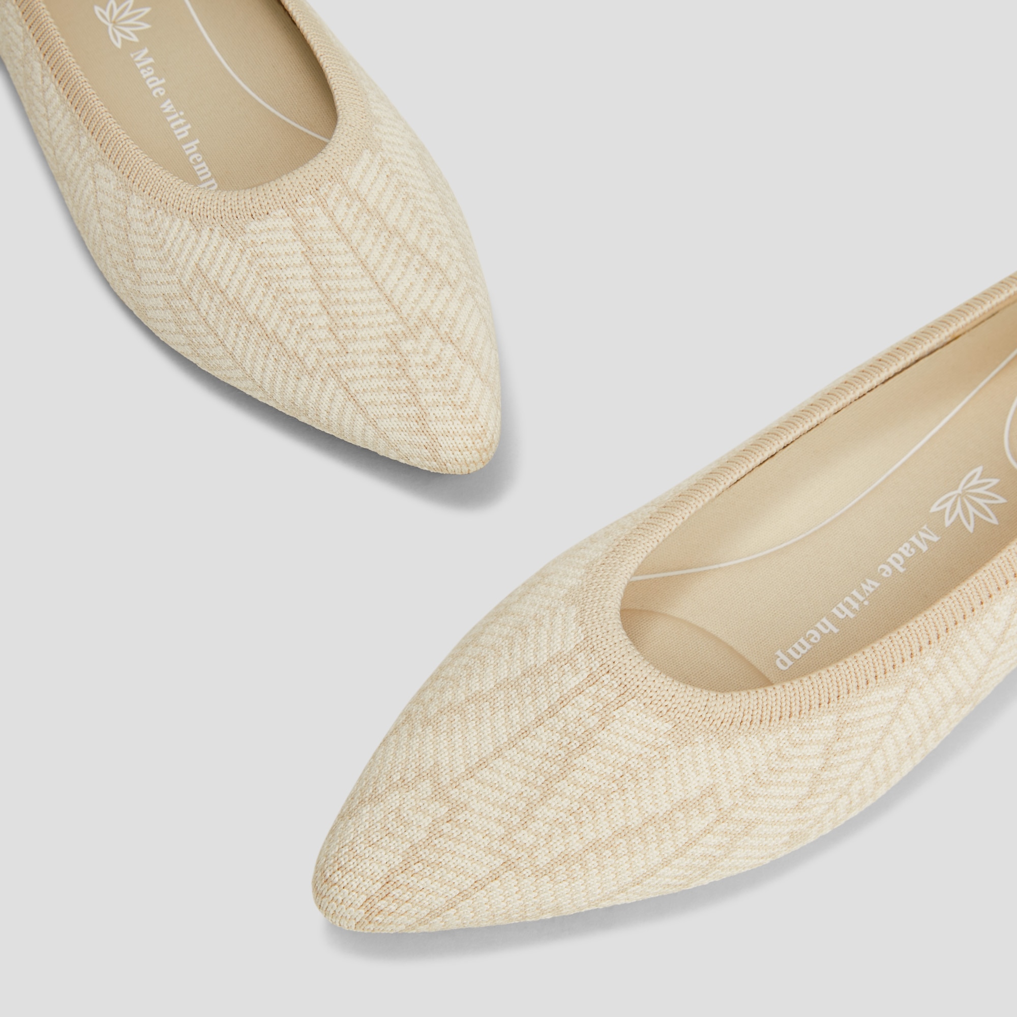 Aria5° Comfortable Women Pointy Hemp Sustainable Flats in Cream