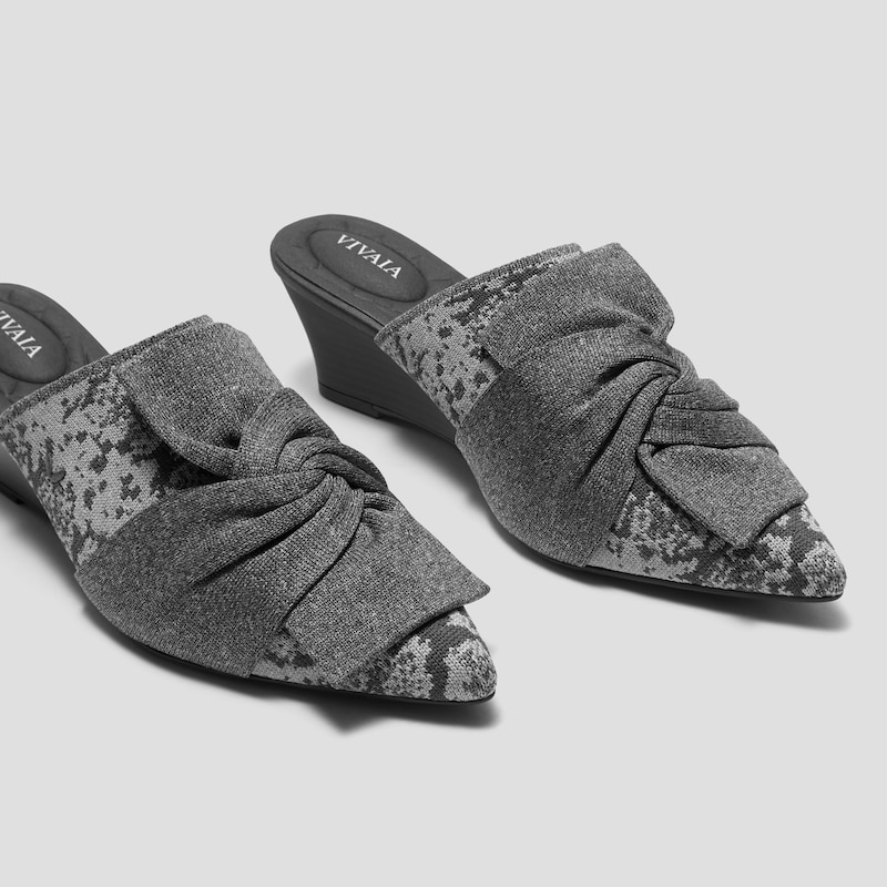 Closed-Toe Wedge Sandals(Yaffa Wedge), Rich Grey Python, EU39 | VIVAIA