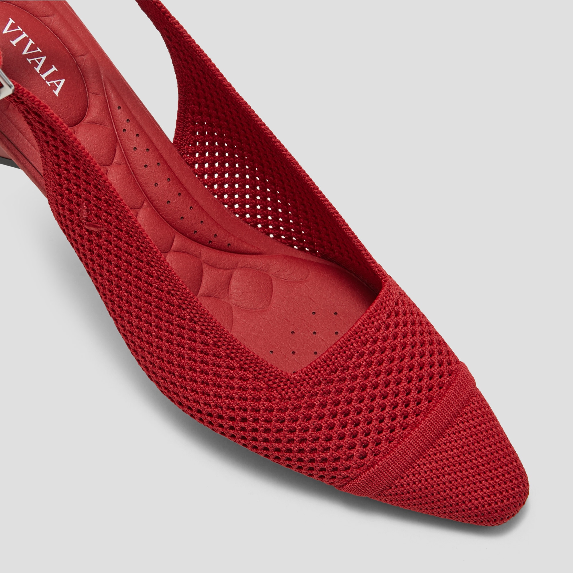 VIVAIA Leah Pro アーモンド サンダル Leah Pro] Pointed toe slingback sandals – VIVAIA JAPAN