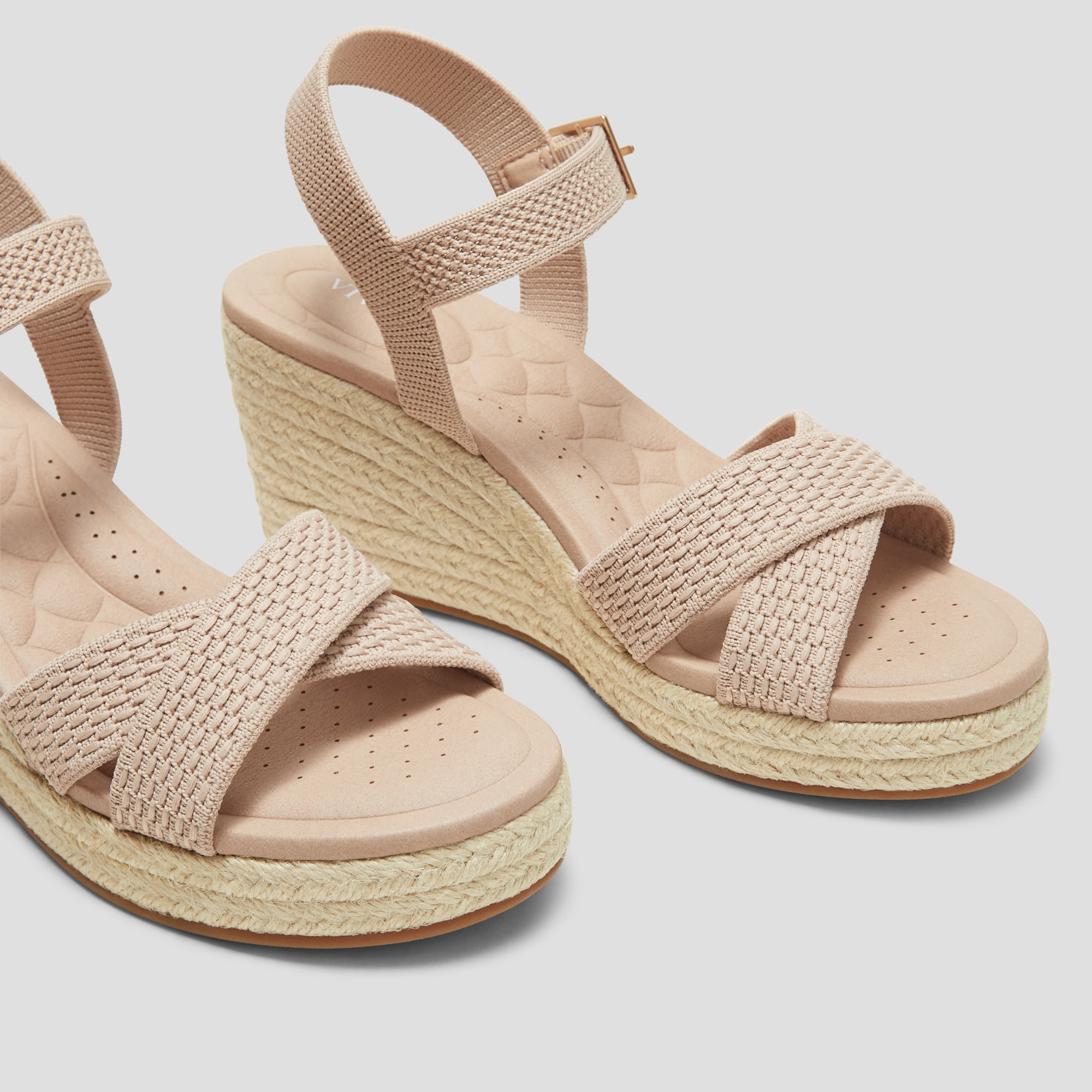 美品 VIVAIA Sally ラウンドトゥ ウェッジヒール サンダル Round-toe Wedge Sandals (Sally Pro), ALMOND, EU35 | VIVAIA