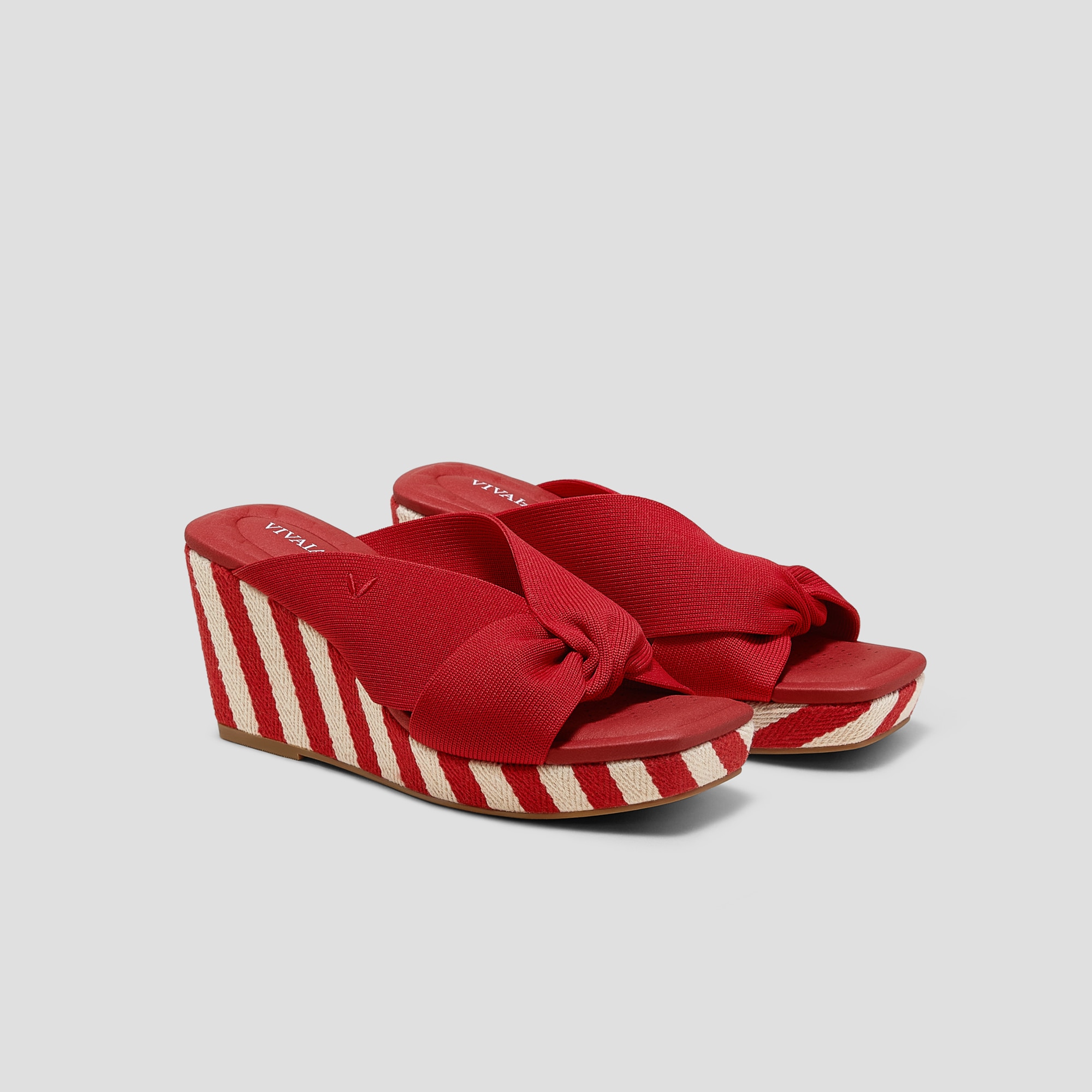 Square-Toe Wedge Sandals (Laura), RUBY RED, EU35 | VIVAIA