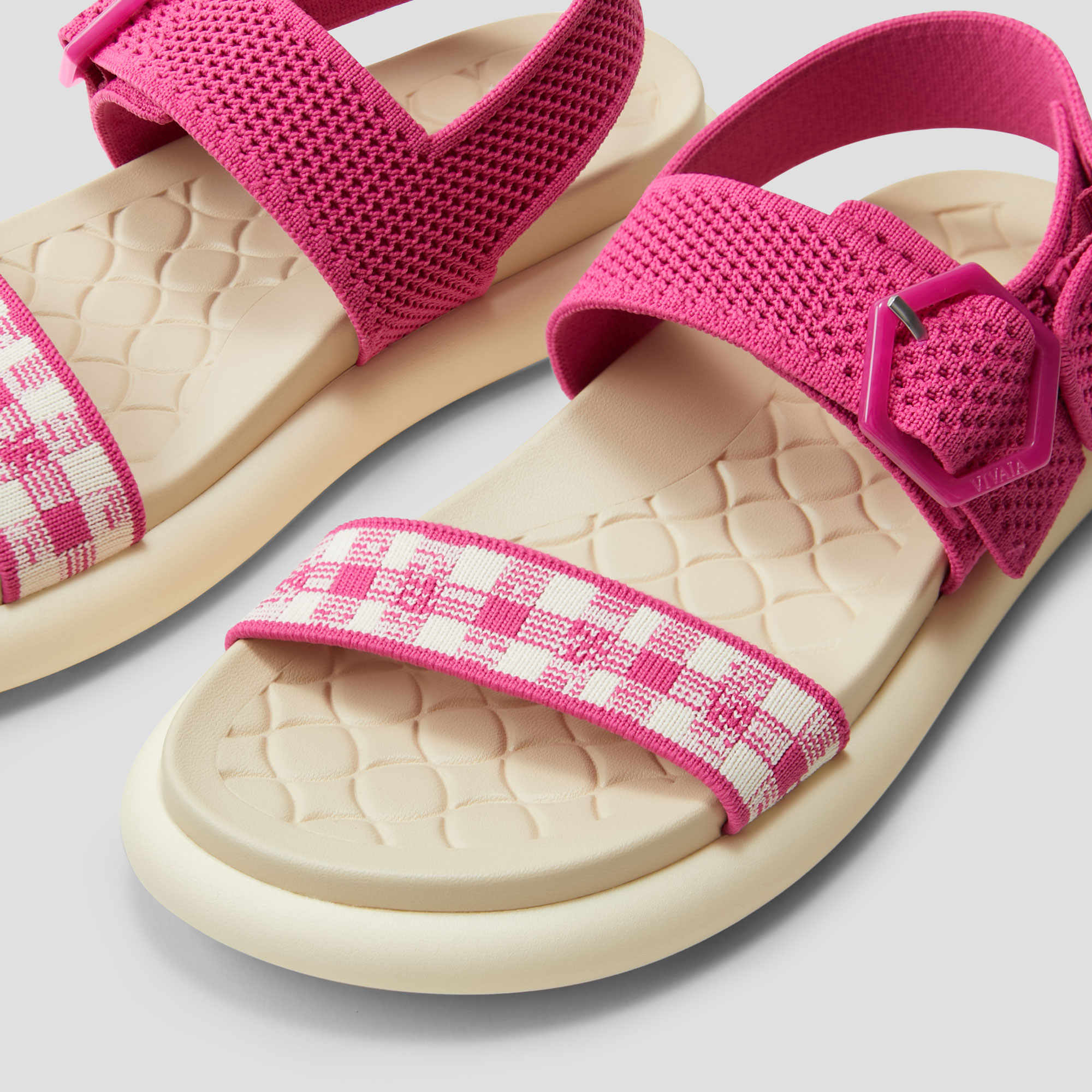 ⑦アイケーイー　SPYAIR IKE PROJECT SANDALS AdaptAll™ Sling Footbed Sandal (Isla), PITAYA GINGHAM, EU35