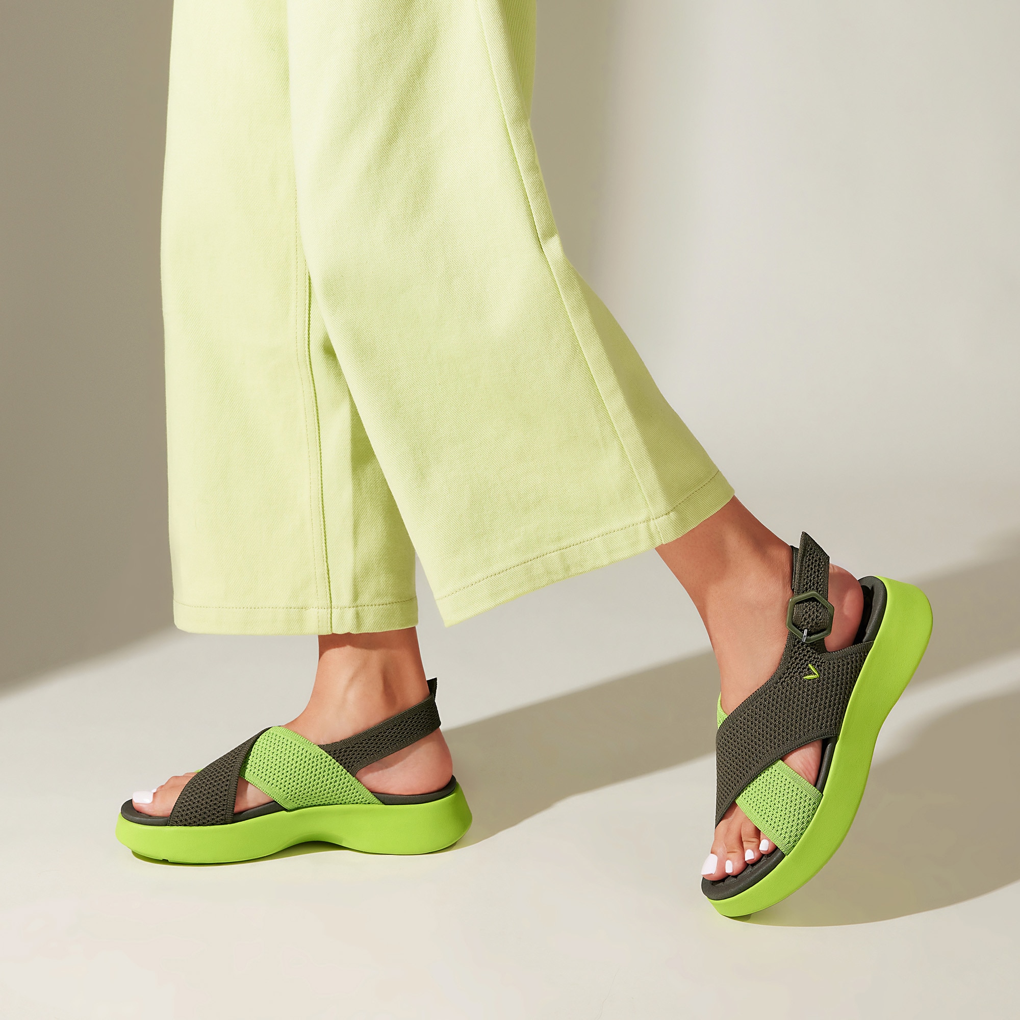 AdaptAll™ Walker Sandals (Kara), CAMO GREEN LIME, EU35 | VIVAIA