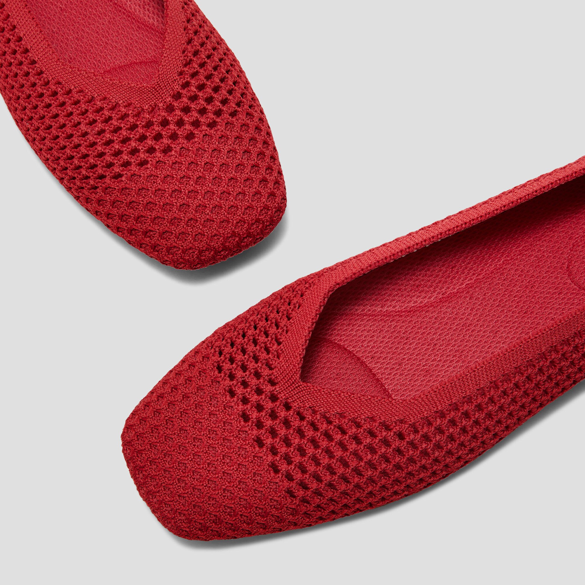 Square-Toe V-Cut Mesh Flats (Margot 2.0), Ruby Red Mesh, EU42 | VIVAIA