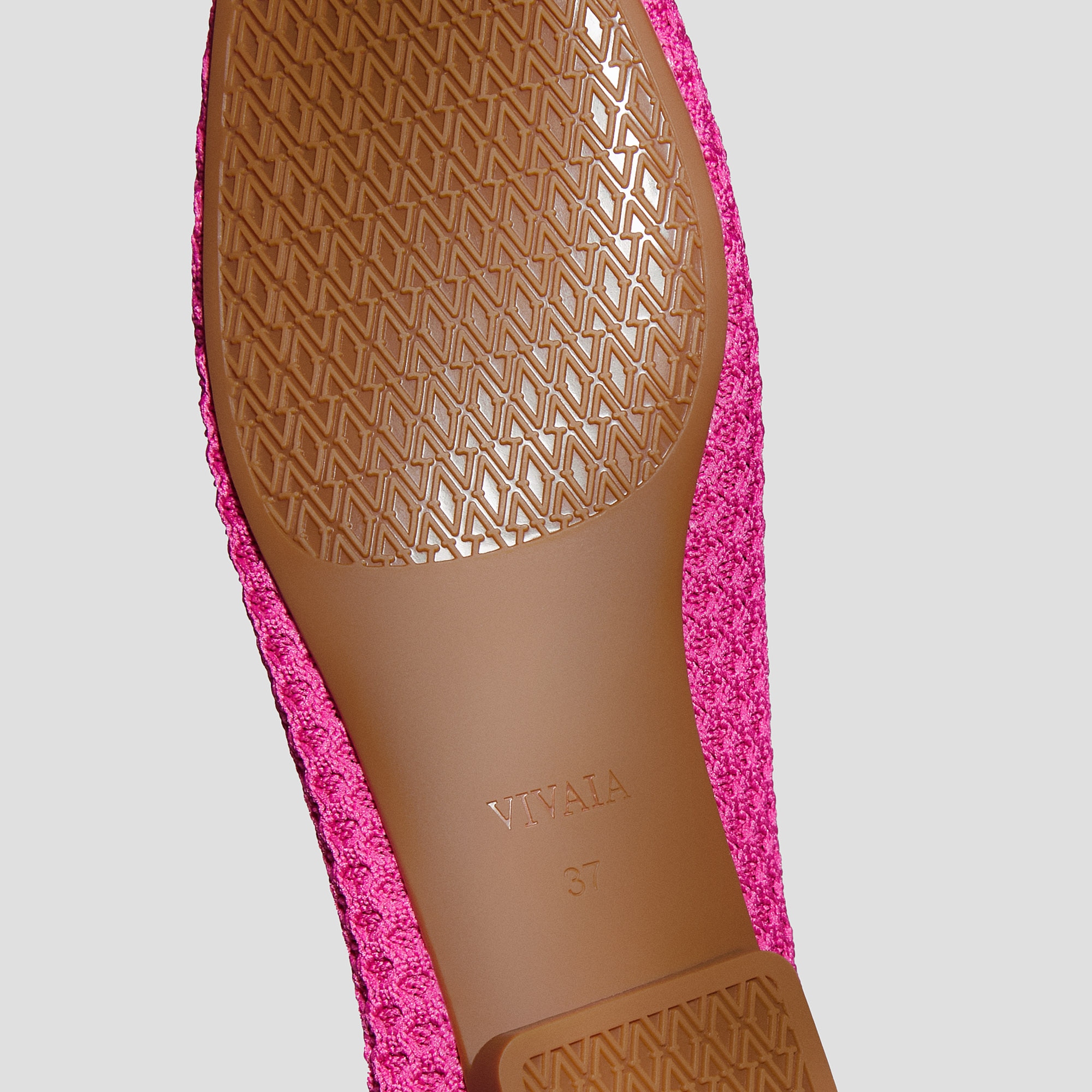 Margot Mesh Square-Toe V-Cut Mesh Flats in Pitaya Mesh | VIVAIA