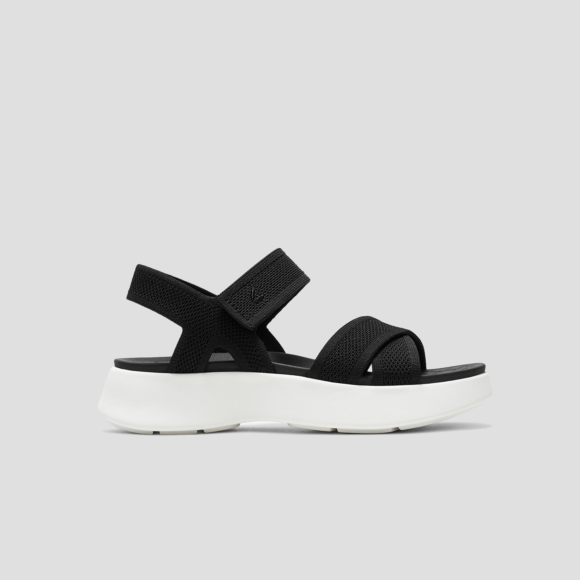 Walker Sandals (Kiara), Black, EU35 | VIVAIA