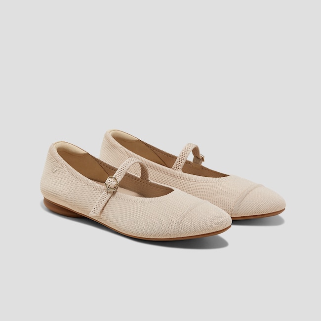 Almond-Toe Mary-Jane AdaptAll™ (Tamia Mary-Jane)