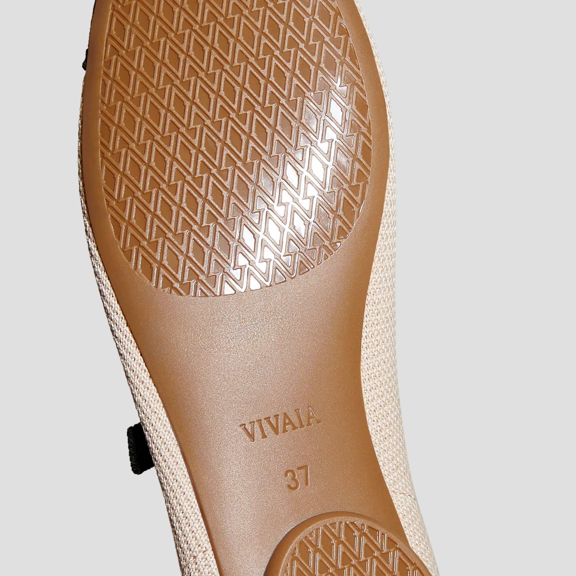 ☆*に様 【一回着用　インソール新品】VIVAIA Tamia Mary-Jan 一回着用 インソール新品】VIVAIA Tamia Mary-Jane