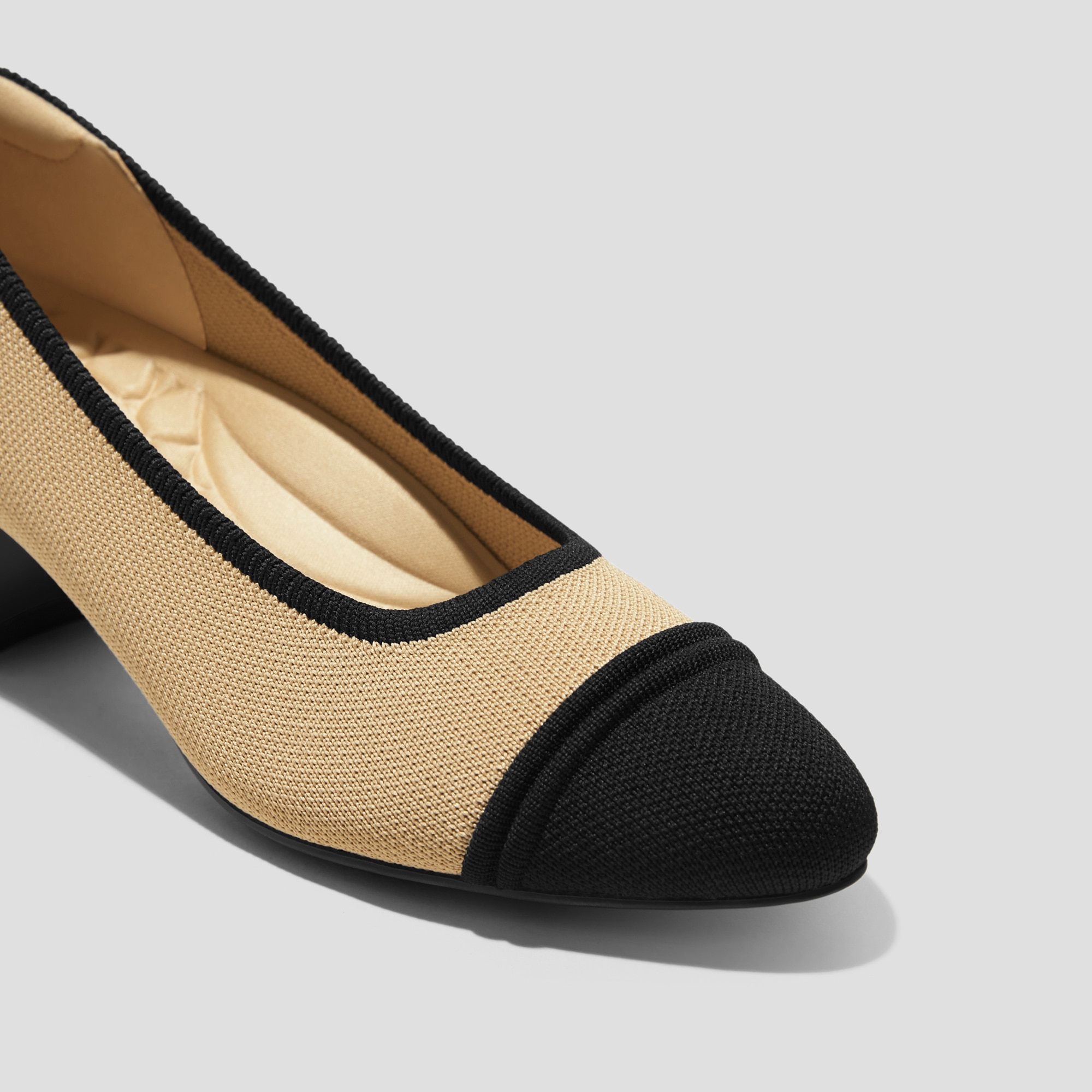 【JULIA】 Dylan Crisscross Block-heel Sandals In Metallic Leather For