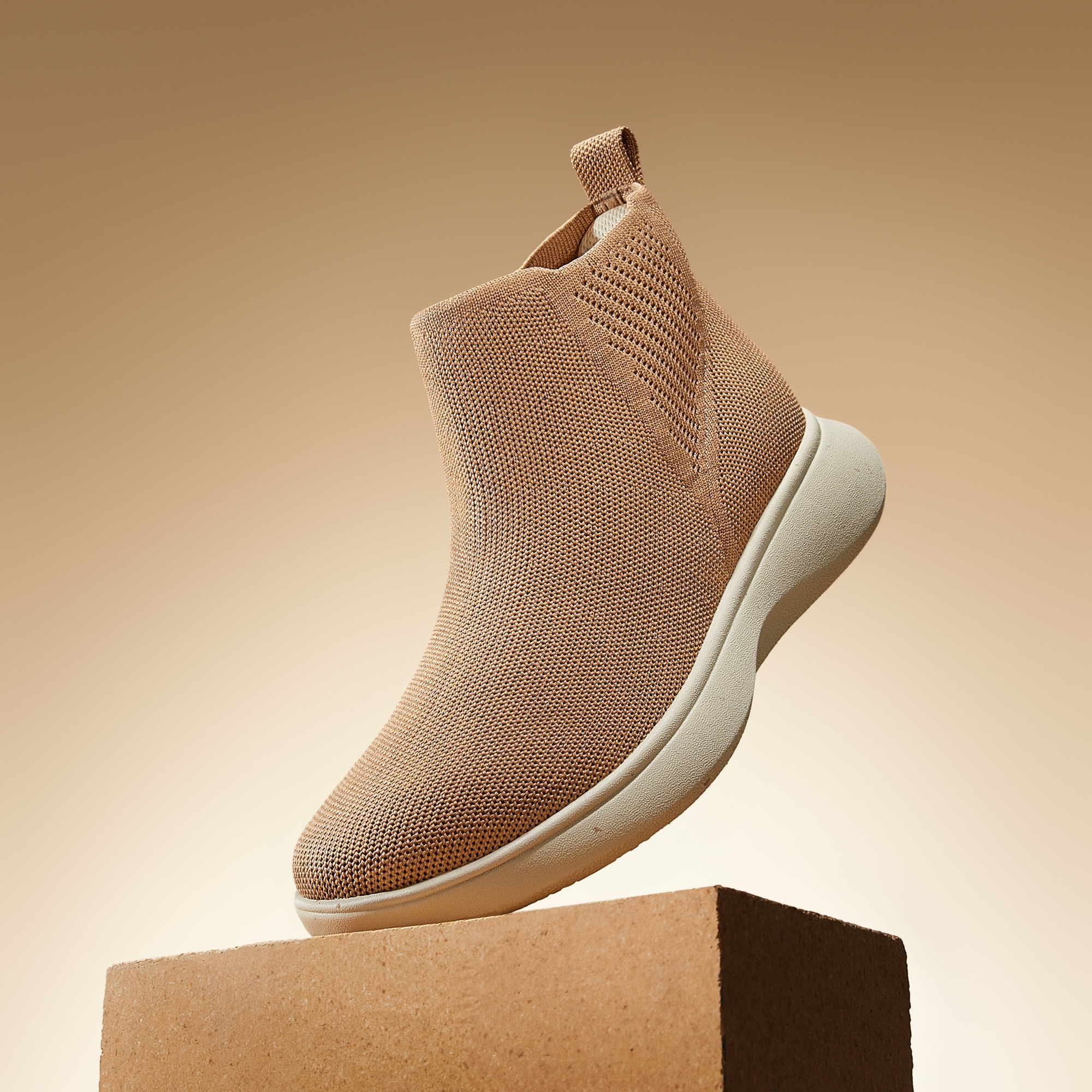 Round-Toe Slip-On Sneaker Boots (Urban Boots), Nutmeg, EU35 | VIVAIA