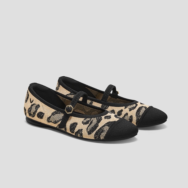 Almond-Toe Mary-Jane AdaptAll™ (Tamia Mary-Jane)