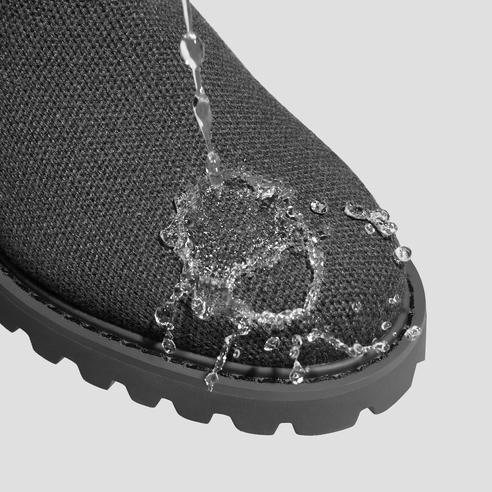 Round-Toe Lug Sole Ankle Boots (Flora), Rich Grey, EU35 | VIVAIA