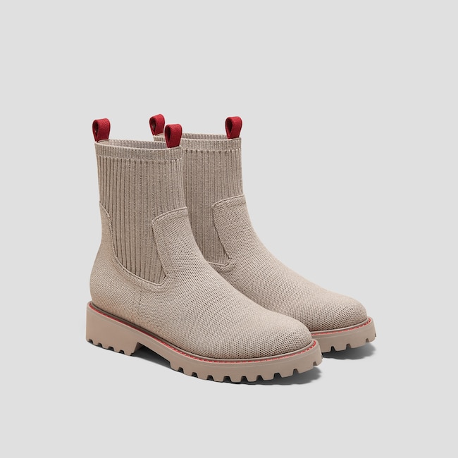 Round-Toe Lug Sole Wool Ankle Boots (Flora)