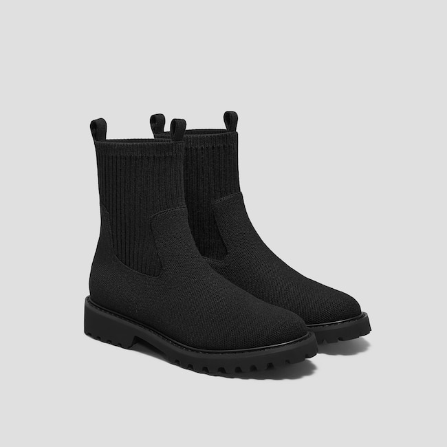 Round-Toe Lug Sole Wool Ankle Boots (Flora)