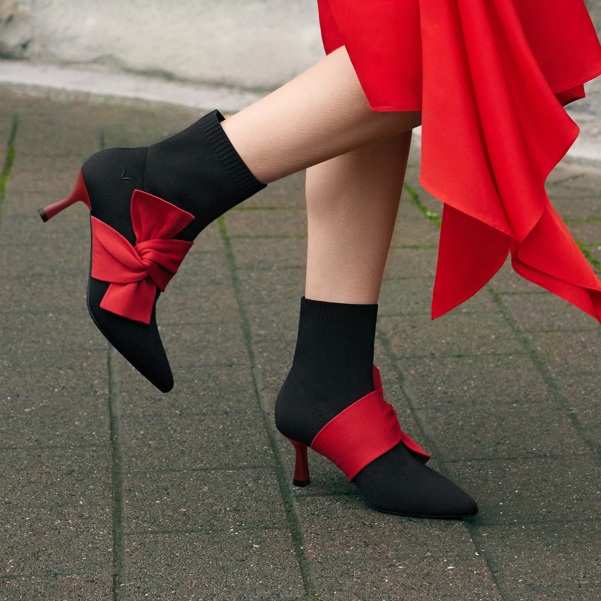 Pointed-Toe Ankle Heel Boots (Athena), BLACK RUBY RED, EU35 | VIVAIA