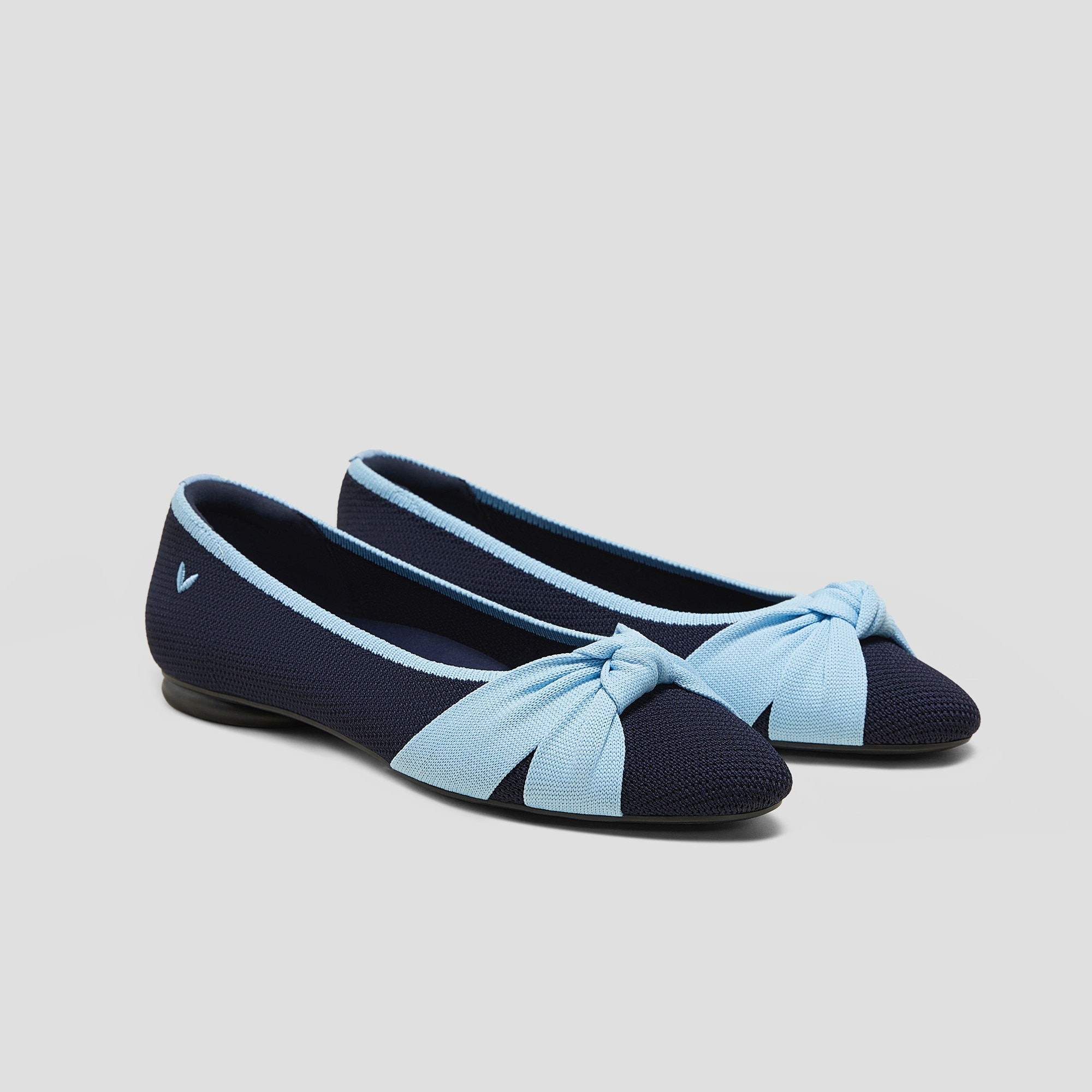 Bibi Almond-Toe Knotted Sustainable Flats | VIVAIA